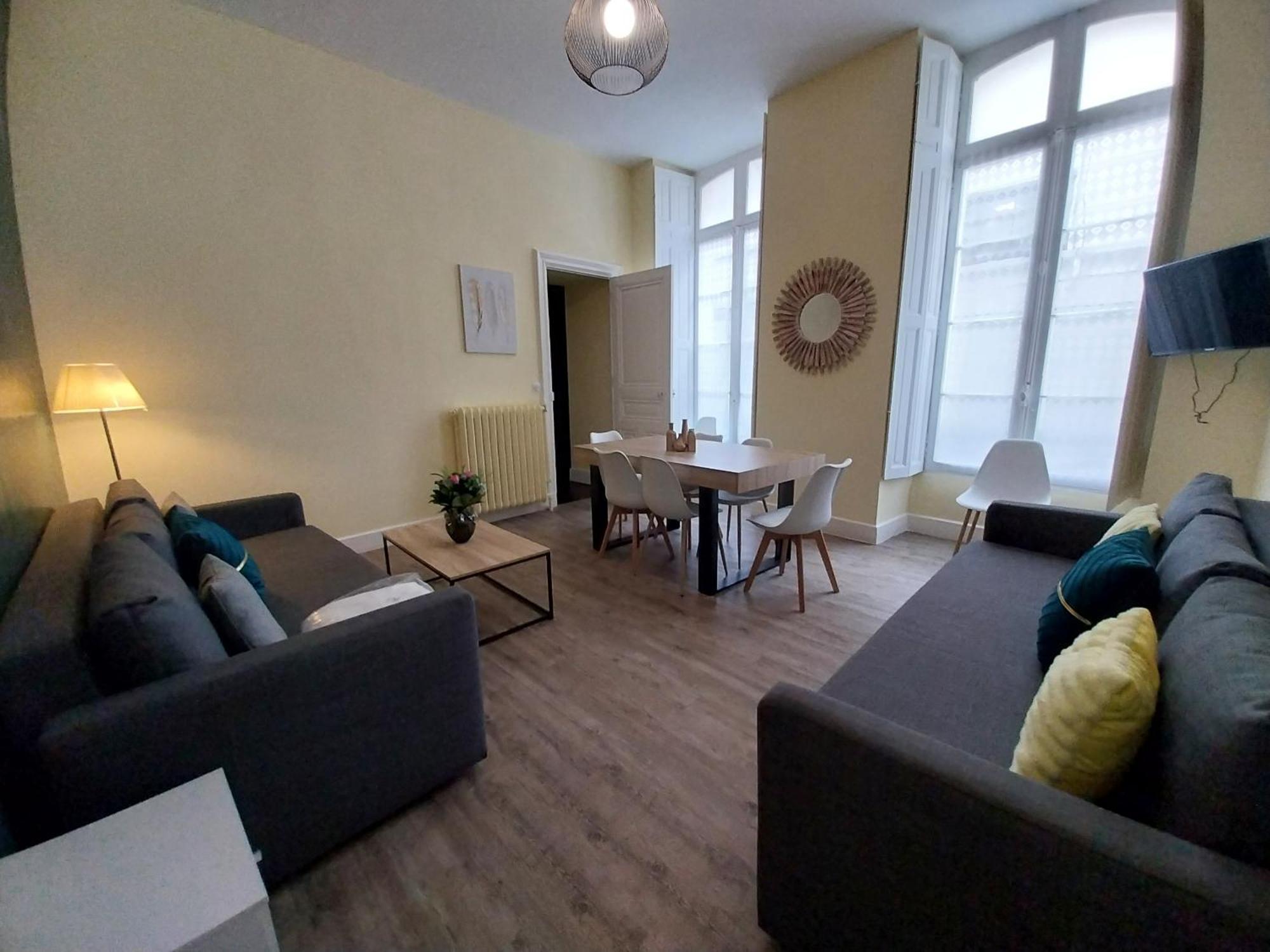 Royal Luchon Aparthotel Bagnères-de-Luchon Εξωτερικό φωτογραφία