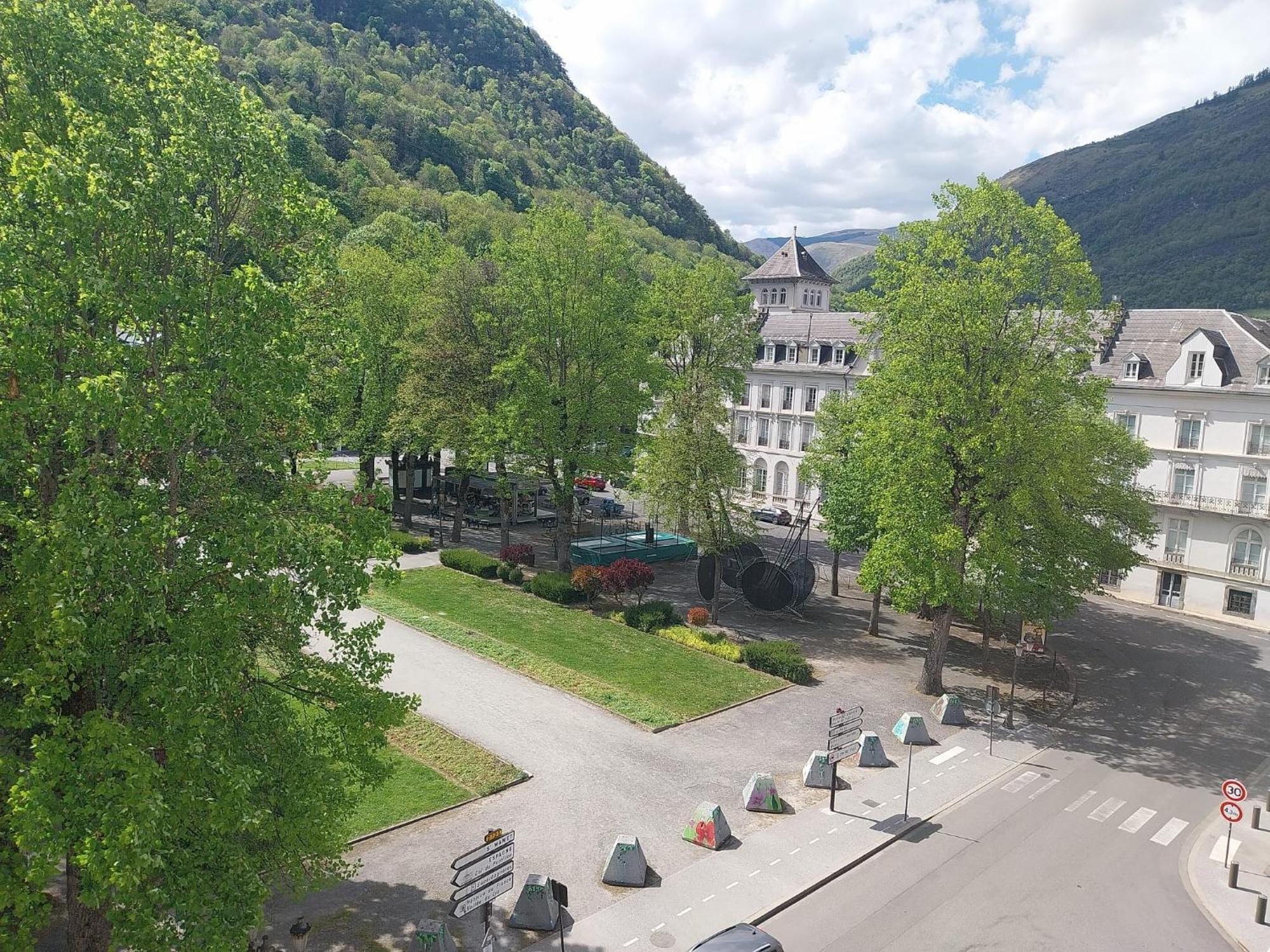 Royal Luchon Aparthotel Bagnères-de-Luchon Εξωτερικό φωτογραφία